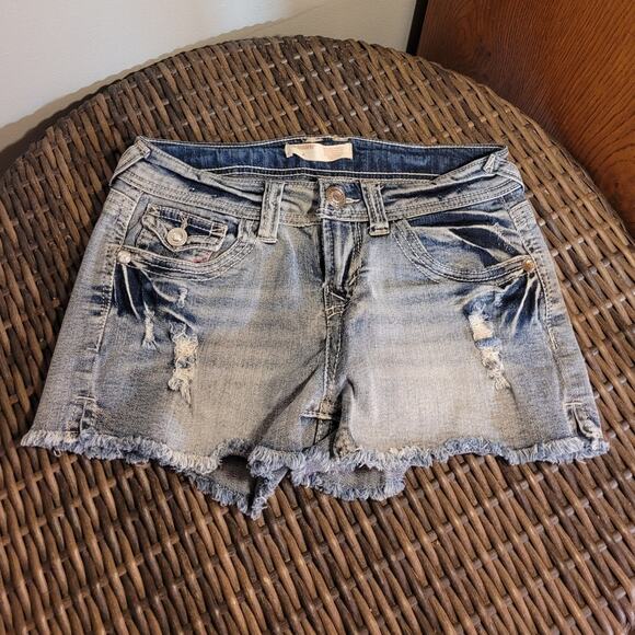 No Boundaries Womens Denim Cutoff Shorts Sz Small Low Rise Rhinestone Anchor - Picture 2 of 9